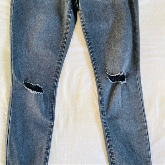 Refuge Skinny Jeans - Picture 5 of 5
